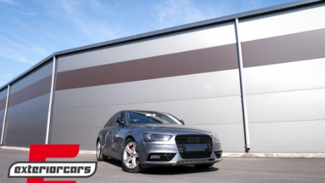 Bočne mrežice RS4 dizajn (piano crna) / AUDI A4 B8 Facelift (2012-2015), SGAUA4B8FRS4B