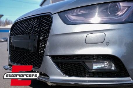 Bočne mrežice RS4 dizajn (piano crna) / AUDI A4 B8 Facelift (2012-2015), SGAUA4B8FRS4B