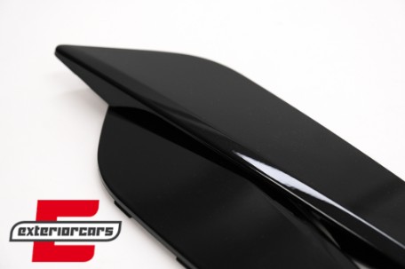 Bočni otvori za ventilaciju (piano crna) / BMW serije 5 G30 G31 (2017-2019), LIBM07