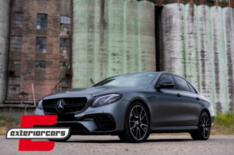 Bočni ukrasi AMG dizajn (piano crna) / Mercedes C-klasa W205 S205 E-klasa W213 S213, WOMBB