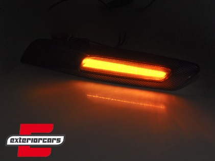 Bočni žmigavci LED F10 look (carbon/smoke) / BMW 1er E81 E82 E87 E88 (2007-2011) 3er E90 E91 E92 E93 (2004-2011) 5er E60 E61 (2003-2010), KBBM32