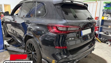 Bodykit Aero Black Knight dizajn (carbon look) / BMW X5 G05 (2018-2022), CBBMG05MPAEROCF