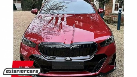 Bodykit AERO Black Knight dizajn (piano crna) / BMW serije 5 G60 M-paket (2023-), CBBMG60MPAEROB