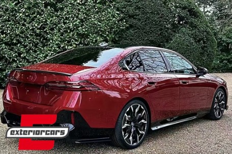 Bodykit AERO Black Knight dizajn (piano crna) / BMW serije 5 G60 M-paket (2023-), CBBMG60MPAEROB
