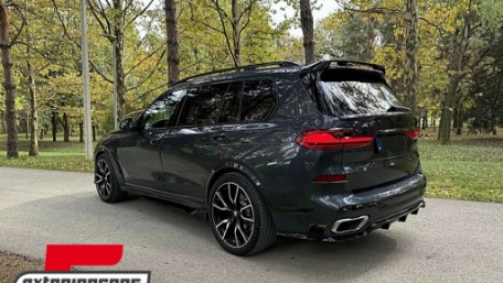 Bodykit Aero Black Knight dizajn (piano crna) / BMW X7 G07 (2018-2022), CBBMG07MPB