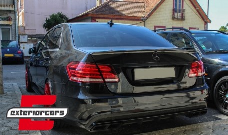 Bodykit E63 AMG dizajn (piano crna) / Mercedes E-klasa W212 Facelift (2013-2016), CBMBW212FAMGB