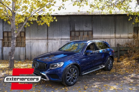Bodykit GLC63 AMG dizajn & bočne stepenice / Mercedes GLC SUV X253 (2015-07.2019), COCBMBGLCX253RR