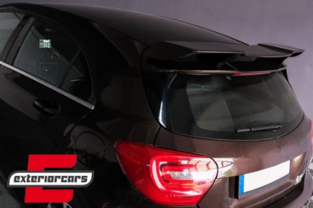 Bodykit & nastavci auspuha & krovni spojler A45 AMG dizajn / Mercedes A-klasa W176 (2012-2018), COCBMBW176AMGTS