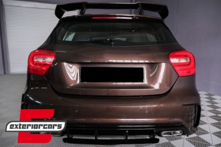 Bodykit & nastavci auspuha & krovni spojler A45 AMG dizajn / Mercedes A-klasa W176 (2012-2018), COCBMBW176AMGTS