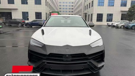 Bodykit za pretvorbu u 2023 dizajn suhi karbonski dodaci / Lamborghini Urus (2018-2022), CBLAMBURP