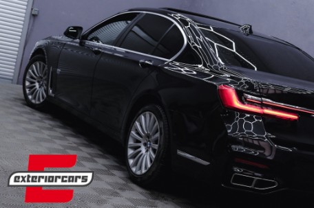 Bodykit za pretvorbu u G12 Facelift dizajn / BMW serije 7 F01 (2008-2015), CBBMF01NL