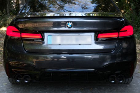 Difuzor zraka M5 dizajn (piano crna) / BMW serije 5 G30 G31 limuzina karavan (2017-2024), 5111352JOM