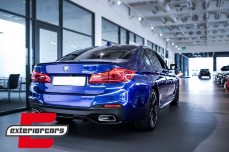 Difuzor zraka & nastavci auspuha 540 M-Performance look (piano crna) / BMW serije 5 G30 G31 limuzina karavan (2017-2024), RDBMG30MPB