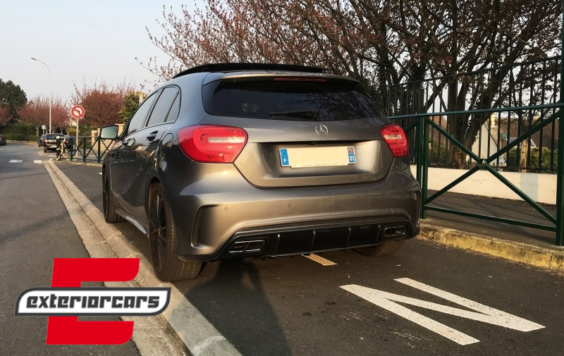 Difuzor zraka & nastavci auspuha A45 AMG dizajn (Carbon look) / Mercedes A-klasa W176 (2013-2018), CORDMBW176FCFA45C