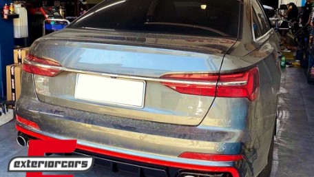 Difuzor zraka & nastavci auspuha S6 dizajn (crvena) / Audi A6 C8 4K limuzina karavan (2018-2022), RDAUA64KS6R