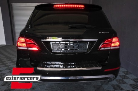 Full LED LightBar stražnja svjetla (crvena/kristal) / Mercedes ML klasa W166 (2011-2015), LDMEC4