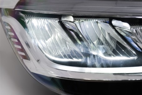 Full LED prednja svjetla (chrome) / Mercedes Sprinter W907 W910  (2019-2027), LPMEG0