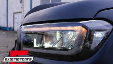 Full LED prednja svjetla LightBar SEQ žmigavci (crna) / Ford Ranger (2015-2022), LPFO93