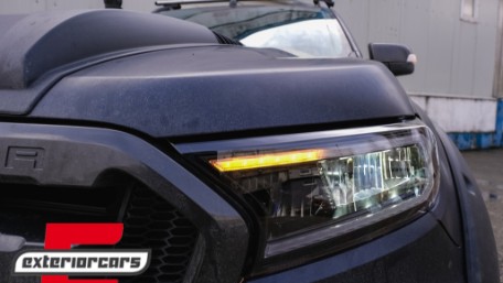 Full LED prednja svjetla LightBar SEQ žmigavci (crna) / Ford Ranger (2015-2022), LPFO93