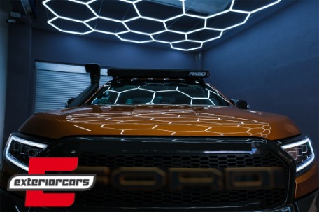 Full LED prednja svjetla LightBar SEQ žmigavci (crna) / Ford Ranger (2015-2022), LPFO94