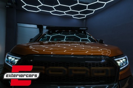 Full LED prednja svjetla LightBar SEQ žmigavci (crna) / Ford Ranger (2015-2022), LPFO94
