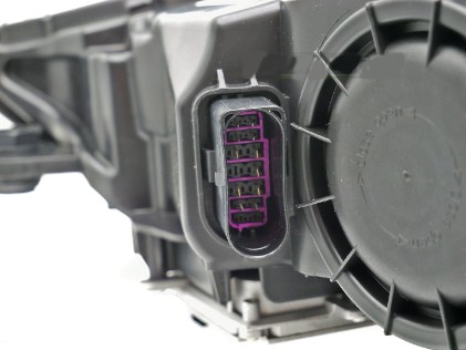 Full LED prednja svjetla SEQ žmigavci / Audi A3 8V (2012-2016) sa Xenon svjetlima, LPAUH2