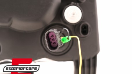 Full LED prednja svjetla SEQ žmigavci (crna) / Ford Mustang V (2004-2009), LPFO99