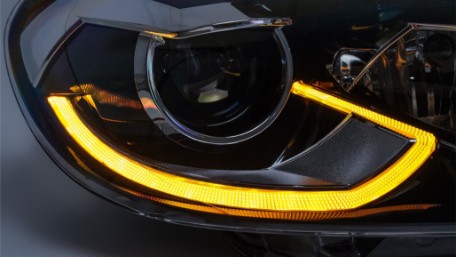 Full LED prednja svjetla SEQ žmigavci (crna) / / VW Scirocco (2008-08.2014), LPVWZ2