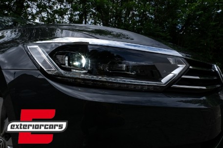 Full LED prednja svjetla SEQ žmigavci Matrix look / VW Passat B8 3G (2014-2019), LPVX13