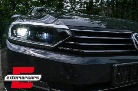 Full LED prednja svjetla SEQ žmigavci Matrix look / VW Passat B8 3G (2014-2019), LPVX13