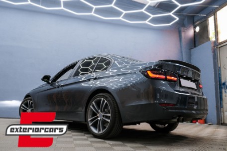 Full LED stražnja svjetla LedBar SEQ žmigavci (crna/smoke) / BMW serije 3 F30 (2011-2019), LDBMJ0