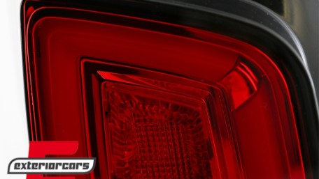Full LED stražnja svjetla LedBar SEQ Žmigavci (crvena/kristal) / Volkswagen T5 (04.2003-2009), LDVWL1