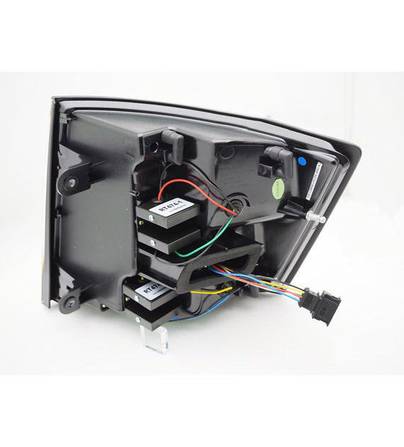 Full LED stražnja svjetla SEQ žmigavci (chrome) / Škoda Octavia III karavan (2012-2019), LDSK16