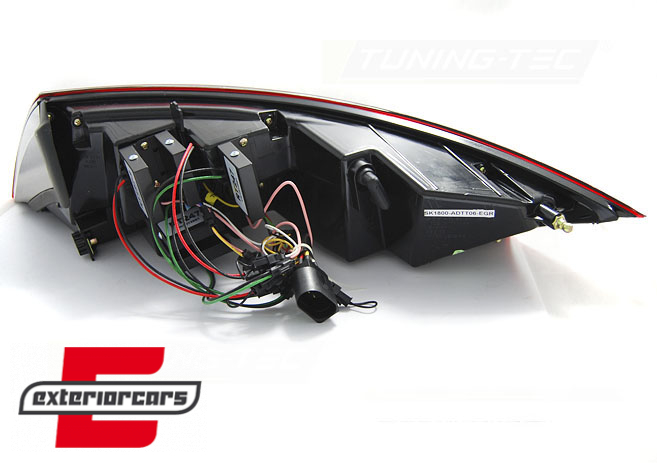 Full LED stražnja svjetla SEQ žmigavci (crna) / Audi TT 8J (2006-2014), LDAUD4