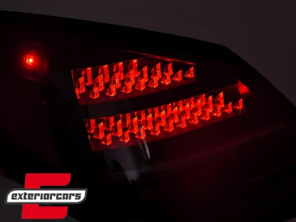 Full LED stražnja svjetla SEQ žmigavci (crna) / Mercedes C klasa W205 limuzina (2014-2021), LDMEG9