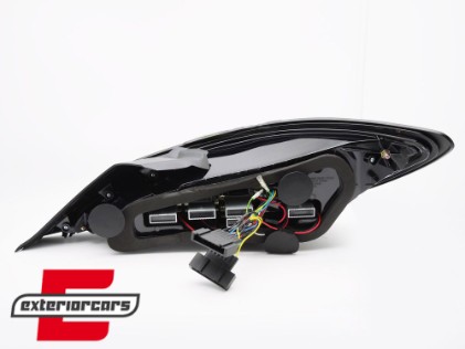 Full LED stražnja svjetla SEQ žmigavci (crna) / Mercedes CLA C117 W117 (2013-2018), LDMEG0
