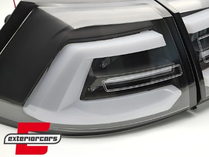 Full LED stražnja svjetla SEQ žmigavci (crna) / VW Golf 7 (2013-2017) karavan, LDVWS4
