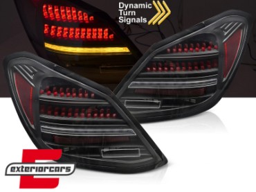 Full LED stražnja svjetla SEQ žmigavci (crna/crvena) / Mercedes C klasa W205 limuzina (2014-2021), LDMEH1