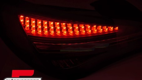 Full LED stražnja svjetla SEQ žmigavci (crna/crvena/smoke) / Mercedes CLA C117 W117 (2013-2018), LDMEF6