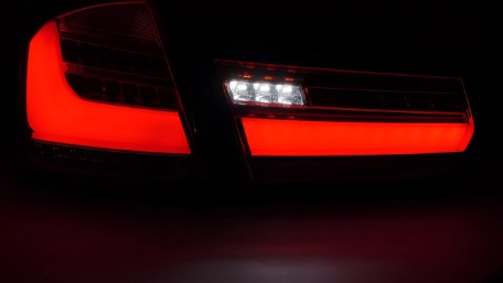 Full LED stražnja svjetla SEQ žmigavci (crvena) / BMW serije 3 F30 F35 (2011-2014), LDBMJ5
