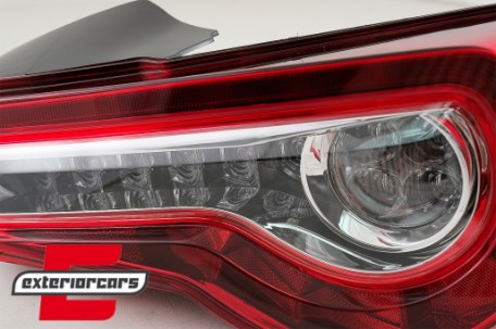 Full LED stražnja svjetla SEQ žmigavci (crvena) / Toyota GT86 (2012-2021), LDTO53
