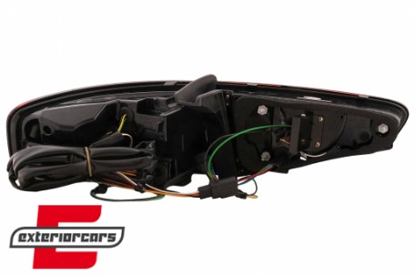 Full LED stražnja svjetla SEQ žmigavci (crvena/kristal) / Audi A4 B8 limuzina (2012-2015), LDAUG9