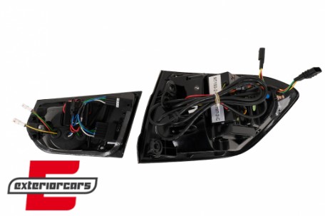 Full LED stražnja svjetla SEQ žmigavci (crvena/kristal) / BMW serije 3 F30 (2011-2019), LDBMJ8
