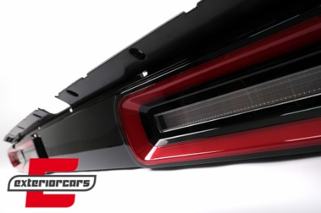 Full LED stražnja svjetla SEQ žmigavci (crvena/kristal) / Dodge Challenger (2008-2014), TLDOGCHA3