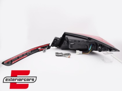 Full LED stražnja svjetla SEQ žmigavci (crvena/kristal) / Toyota GR86 (2021-), LDTO23