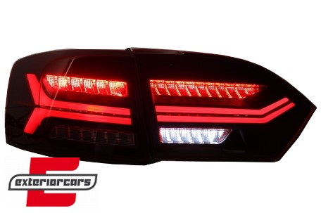 Full LED stražnja svjetla SEQ žmigavci (crvena/kristal) / VW Jetta Mk6 VI (2011-2014), LDVWV8
