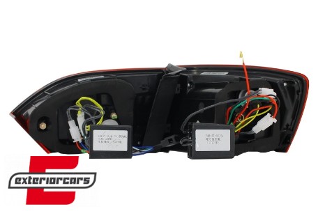 Full LED stražnja svjetla SEQ žmigavci (crvena/kristal) / VW Jetta Mk6 VI (2011-2014), LDVWV8