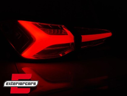 Full LED stražnja svjetla SEQ žmigavci (crvena/smoke) / Ford Focus 4 Hatchback (2018-2021), LDFO72
