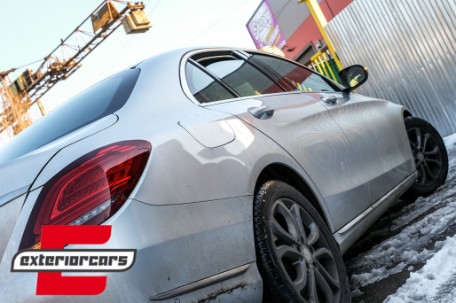 Full LED stražnja svjetla SEQ žmigavci Facelift dizajn (crvena/kristal) / Mercedes C-klasa W205 limuzina (2014-2018), LDMEC9