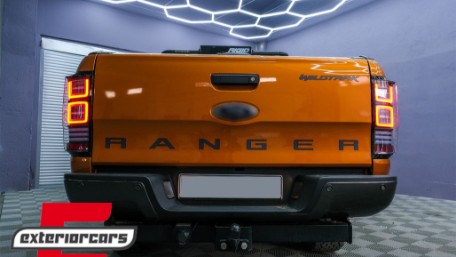 Full LED stražnja svjetla SEQ žmigavci / Ford Ranger (2012-2018), TLFRNGT6
